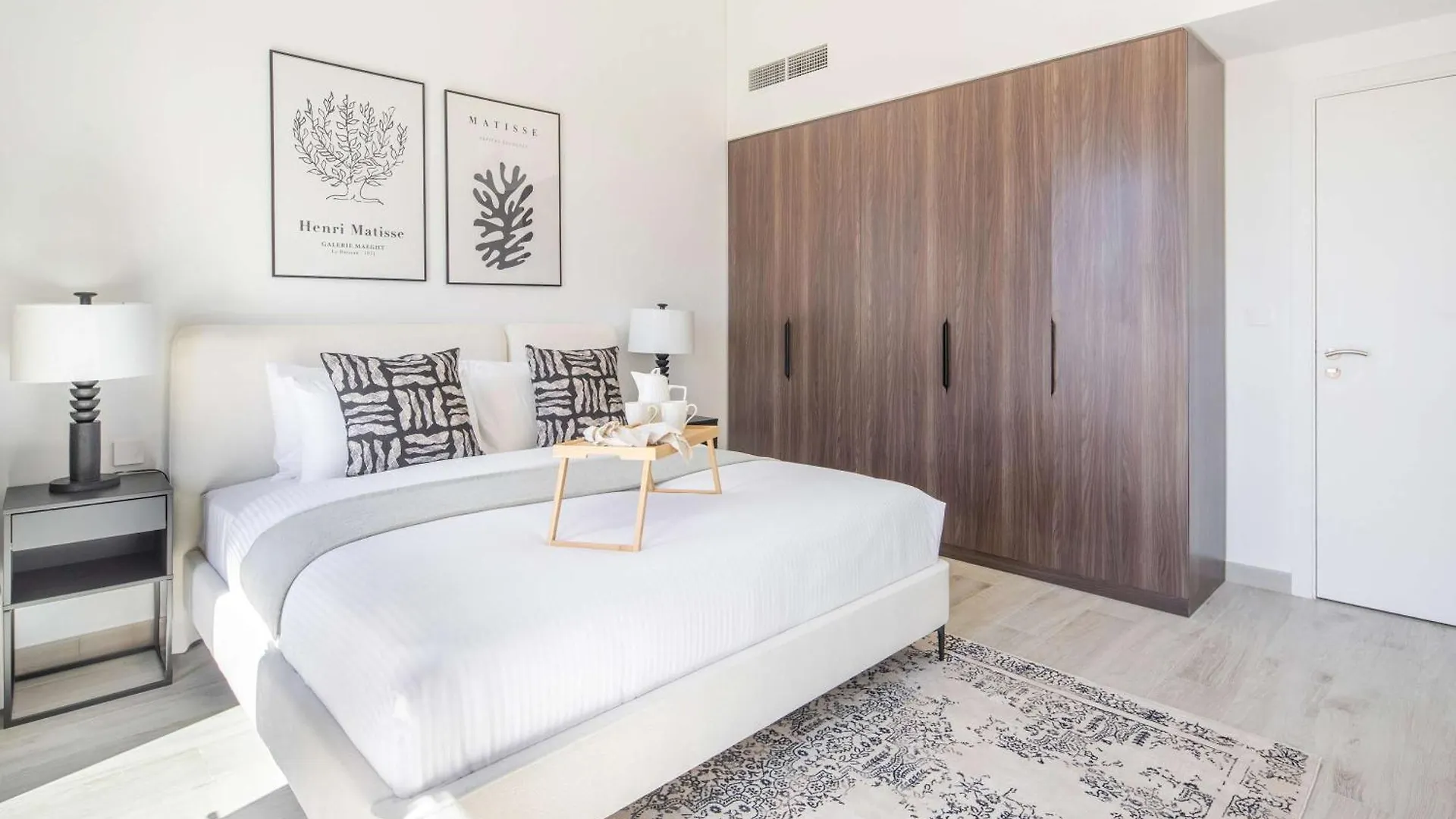 Frank Porter - Asayel 2 Dubai Apartment